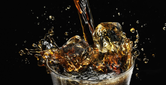 los refrescos oscuro