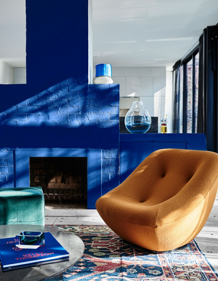 color-azul-sala-estar-diseno-moderno