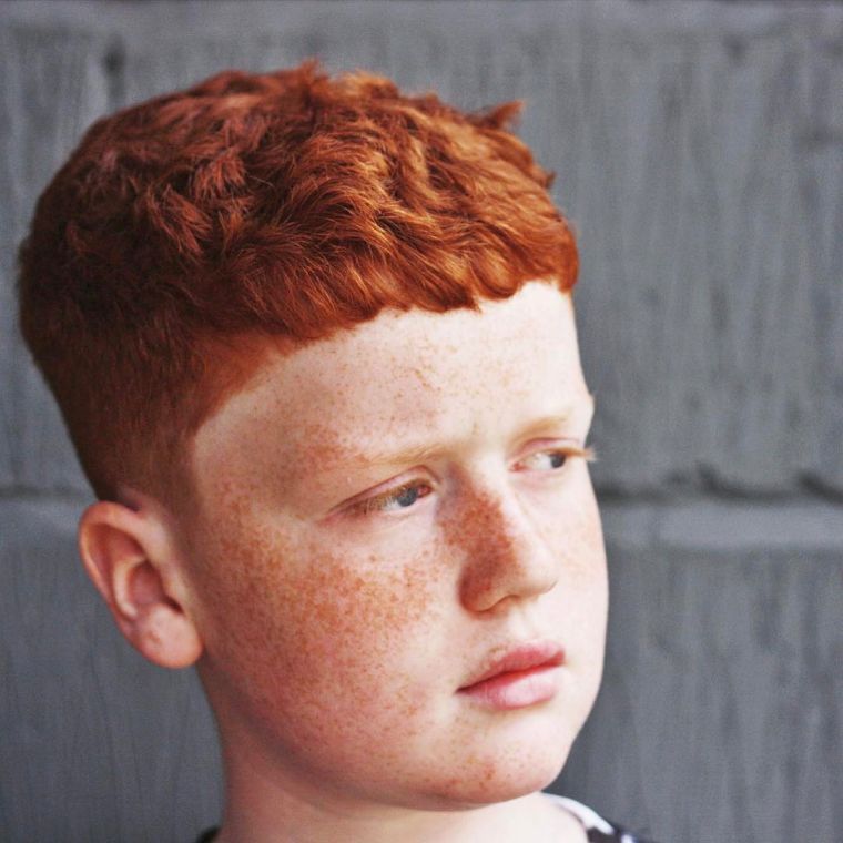 cortes de pelo para chicos rojo