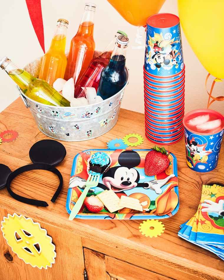 Decoración de cumpleaños tema de Mickey Mouse