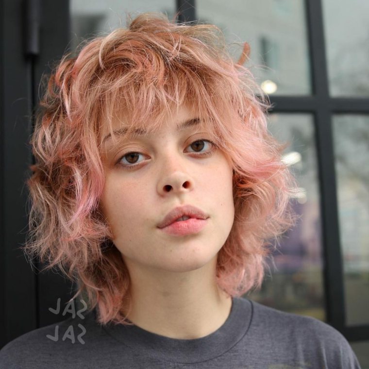 cabello-color-rosa-ideas-rizos