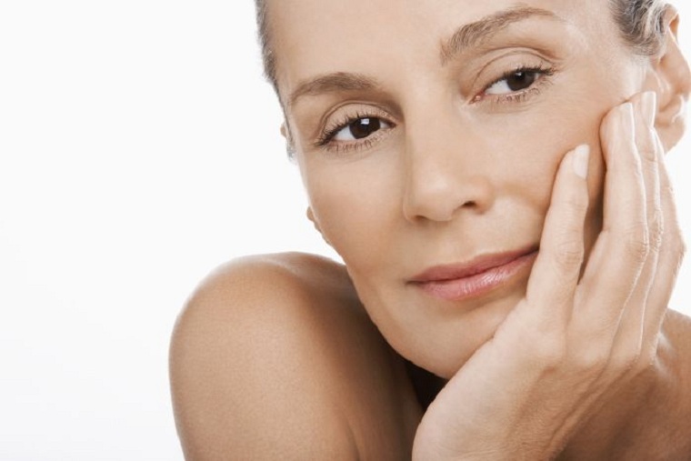 como-cuidar-la-piel-de-la-cara-consejos-50-natural