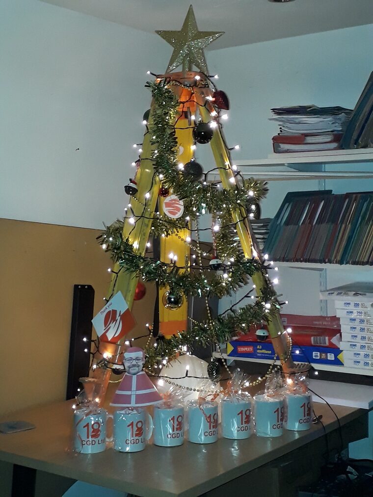 ideas de árboles de navidad tripoide