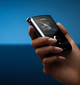 El teléfono plegable Motorola Razr está de vuelta en 2020