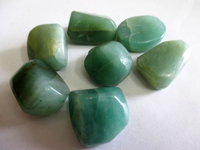 el poder de las piedras jade