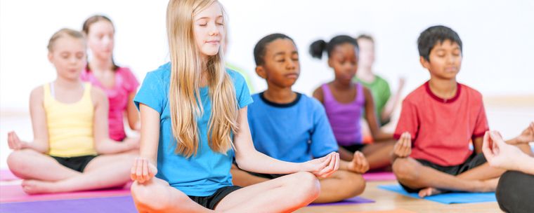 yoga para niños grupo