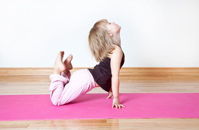 yoga para niños postura