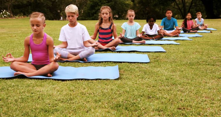yoga para niños salud