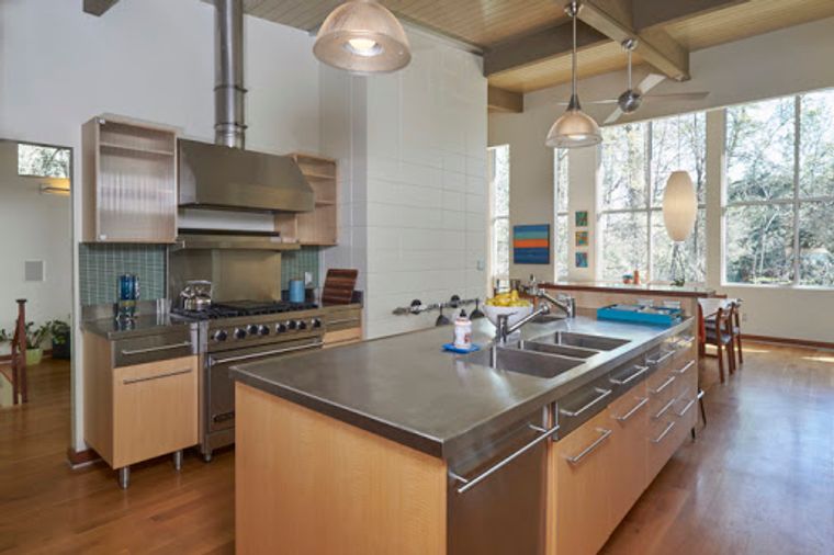 Cocinas con isla de acero inoxidable - Duraderas y versátiles