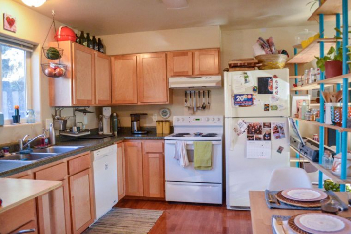 Cocinas pequeñas con decoración ecléctica que desbordan personalidad