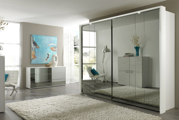 Armario de dormitorio con espejo en las puertas - Ideas y consejos