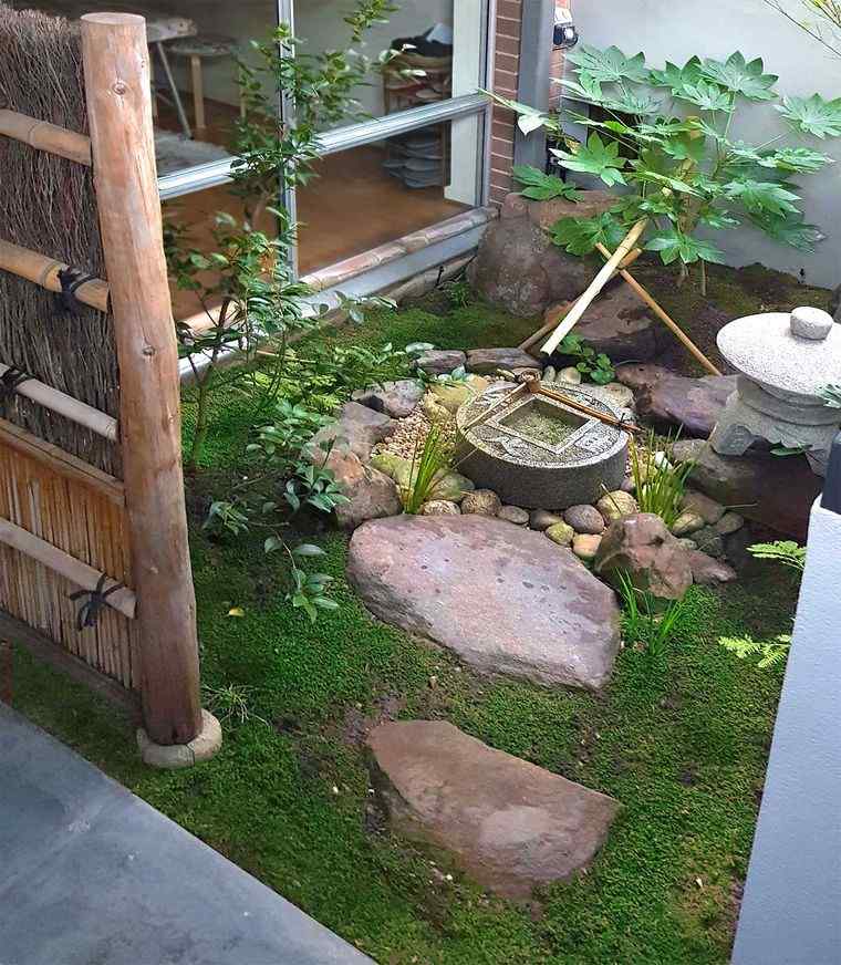 jardín japonés en esquina