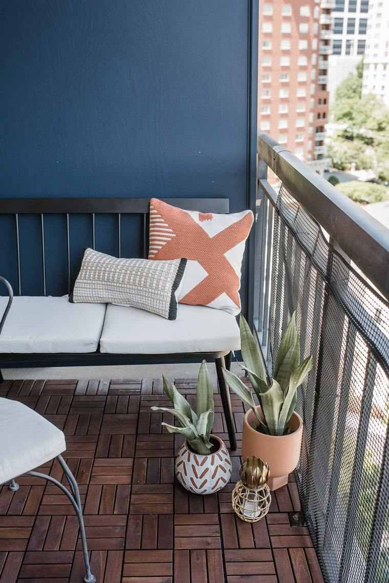 balcon-pequeno-diseno-banco-plantas