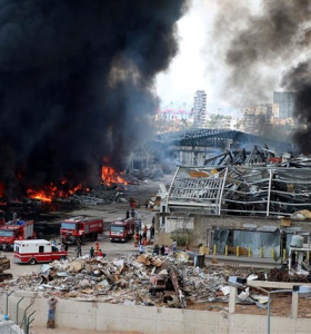 Amenaza de explosión: el puerto de Beirut se incendió de nuevo