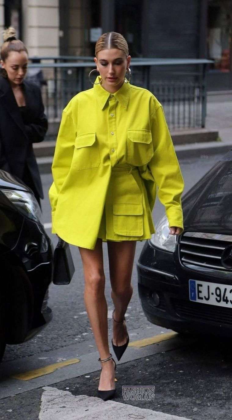 tonos de amarillo-moda-abrigos-anchos