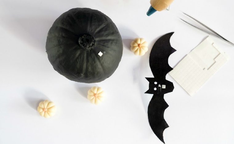Calabazas-de-halloween-pintadas-negro-blanco
