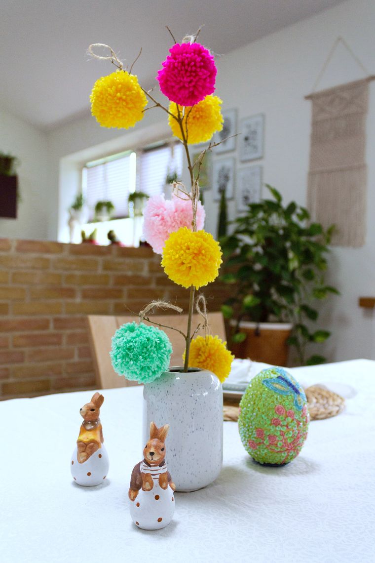 Pompones esponjosos y coloridos para la decoración de tu hogar