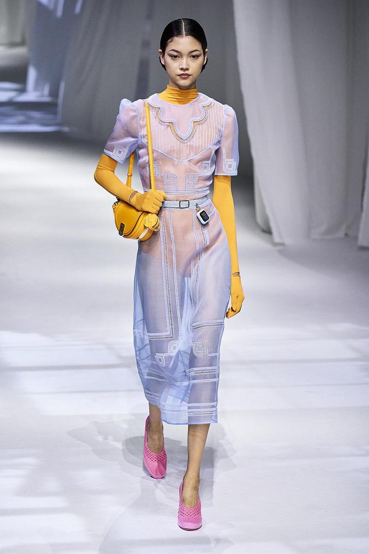 vestido-transparente-ideas-diseno-fendi