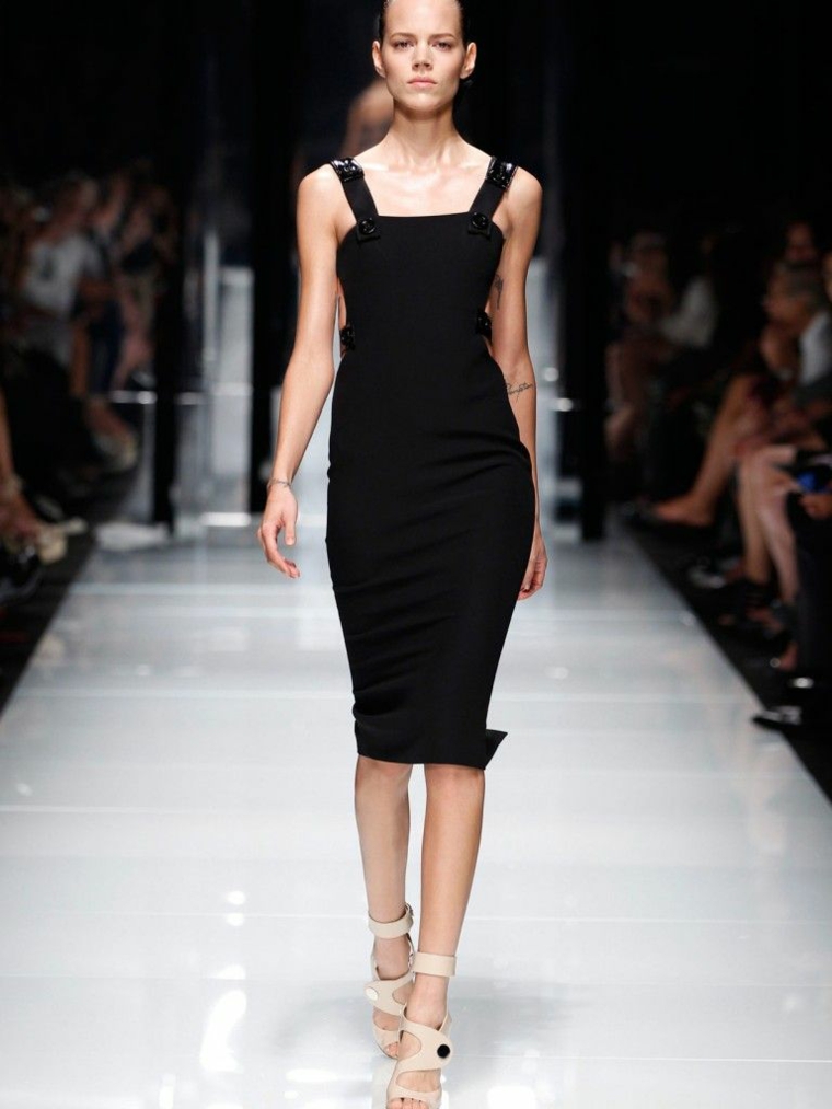 Vestido-negro-basico-tubo-tirantes