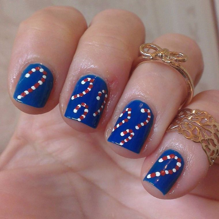 diseños de uñas navideñas azul