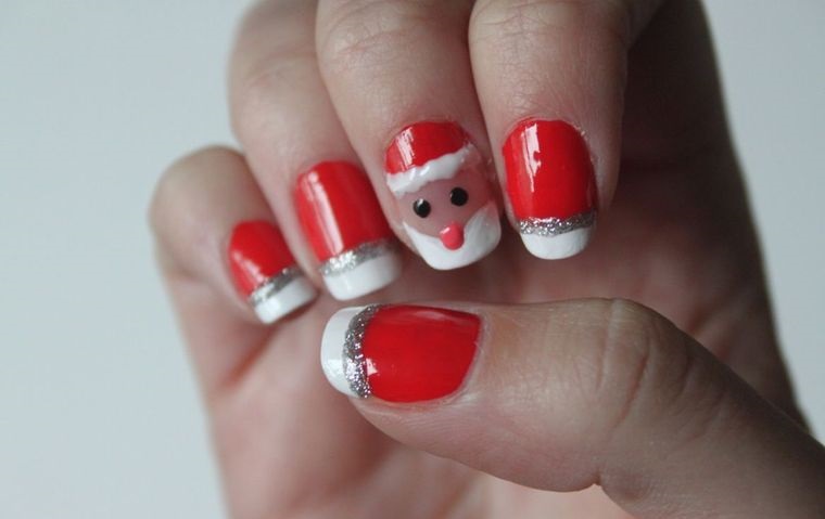 diseños de uñas navideñas cara santa