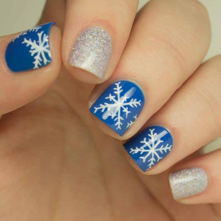 diseños de uñas navideñas copos nieve
