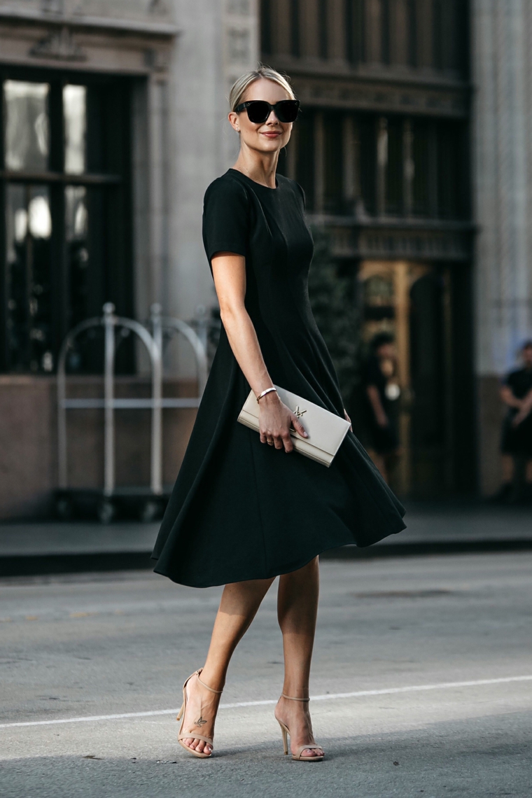 modo-vestido-negro-simple