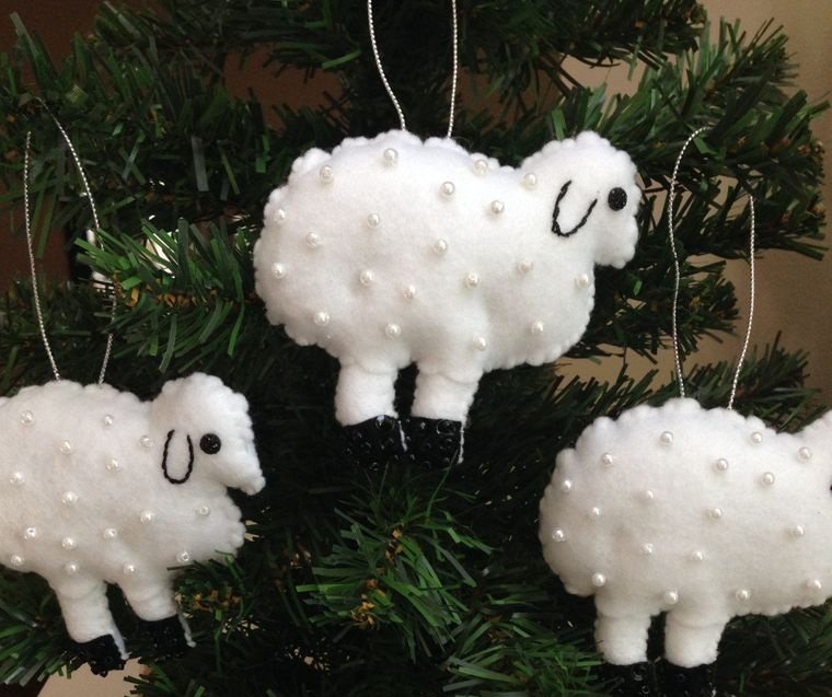 adornos navideños originales ovejas fieltro