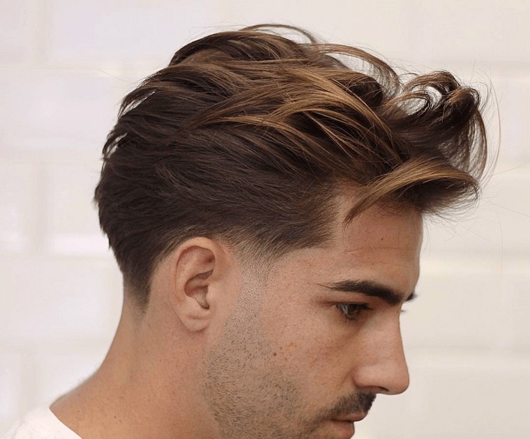 Corte de pelo largo en hombres