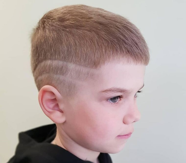 cortes de pelo para niños con lineas laterales
