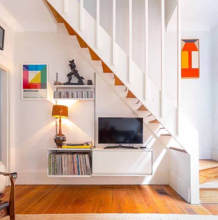 Optimizar el espacio debajo de las escaleras – Consejos e ideas creativas