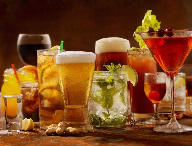 alimentos bebidas alcohol perjudicial