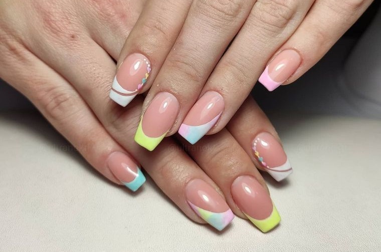 uñas decoradas francesa de colores