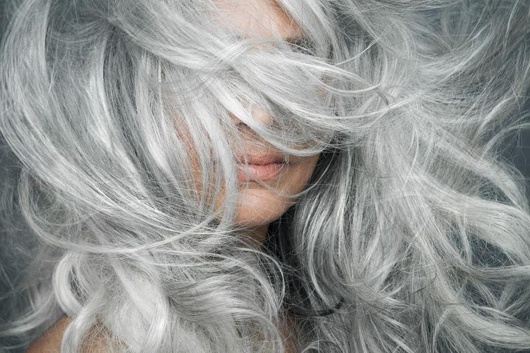 cabello-gris-estilo-corte-ideas