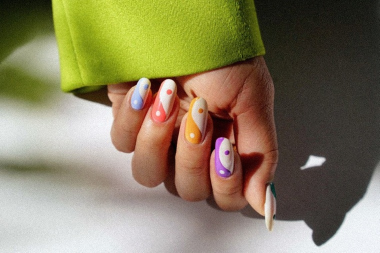 Color de uñas 2021 - Las tendencias en diseño de uñas para el verano 2021