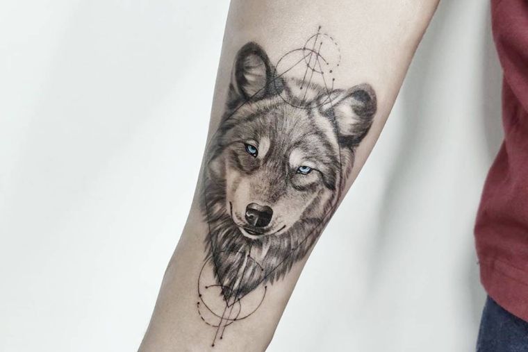 tatuajes de lobo ojos azules