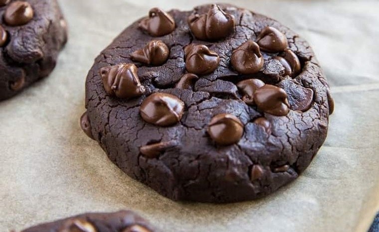 frijoles negros en galletas con chocolate