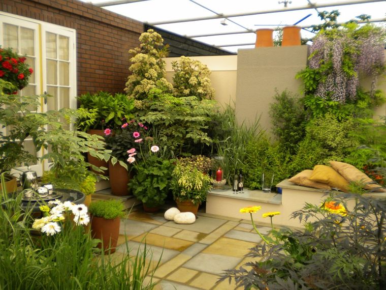 decoración de jardines con diferente vegetacion