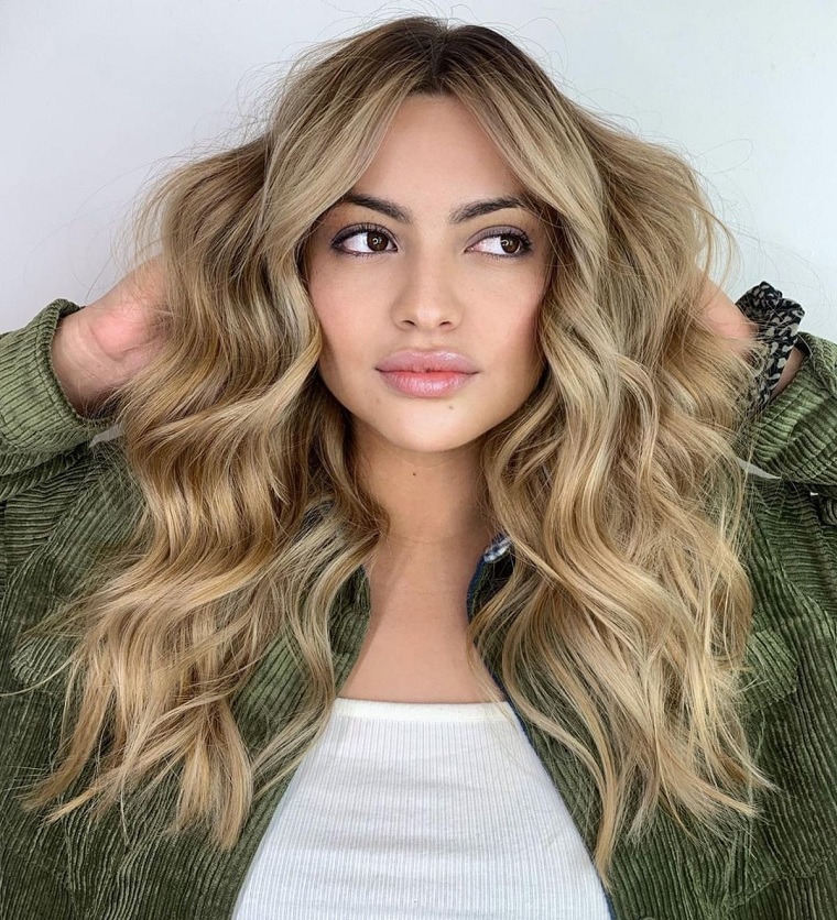 estilo-rizado-cabello-largo