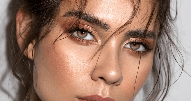 maquillaje cejas pobladas