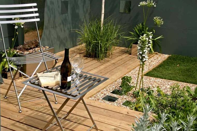 ideas para jardines pequeños muebles plegables