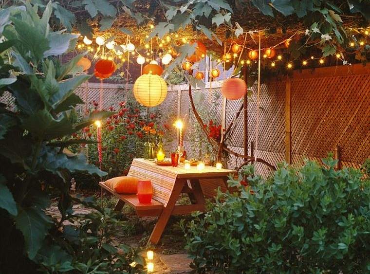 iluminación decorativa jardin acogedor