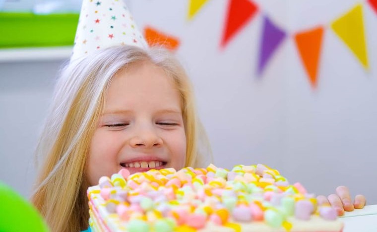 septiembre 2021 cumple infantil compartir pastel
