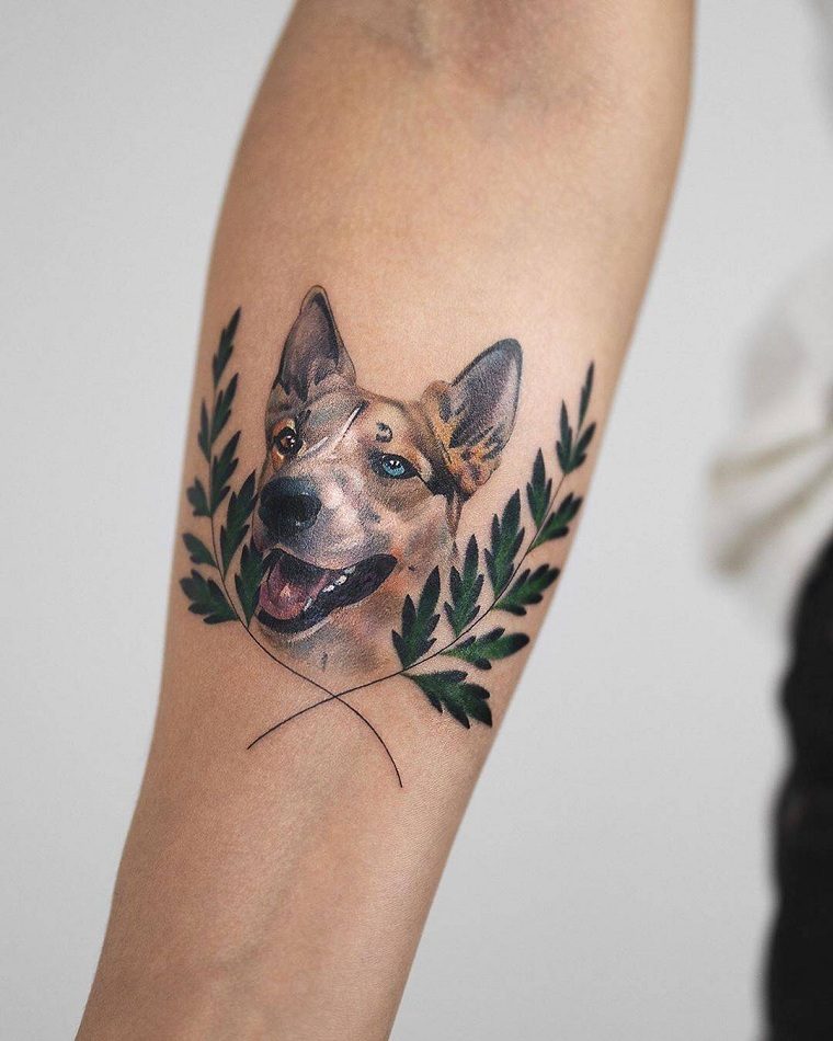 Tatuajes-pequenos-para-mujeres-2021-perro
