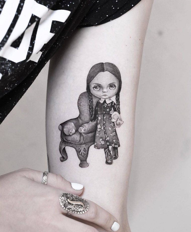 Tatuajes-pequenos-para-mujeres-2021-personaje-pelicula