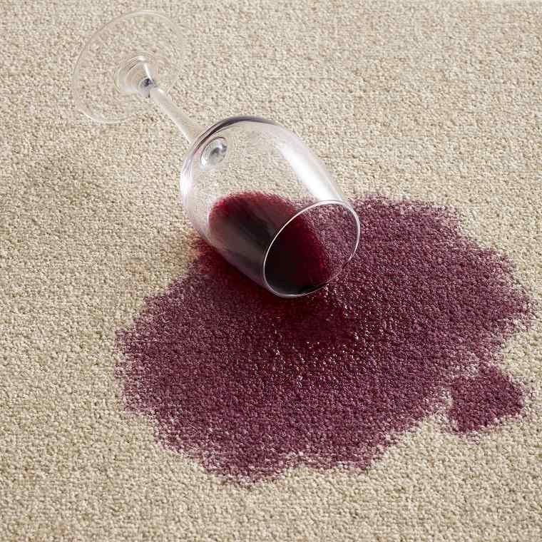Cómo quitar manchas de vino-suelo