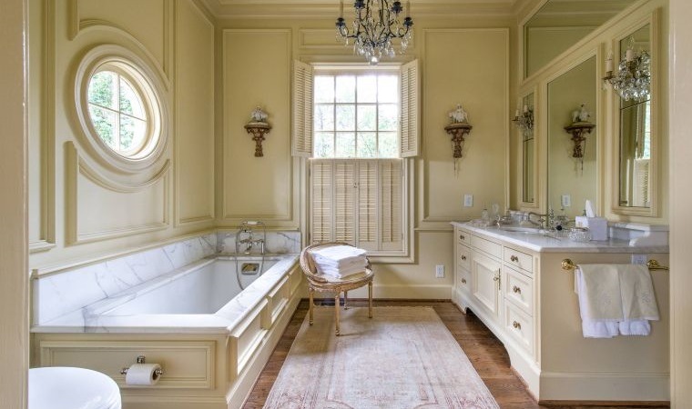 baño con estilo victoriano