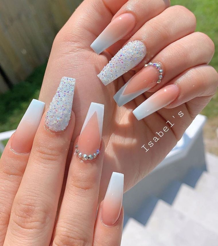 beautiful-white-manicure-ideas