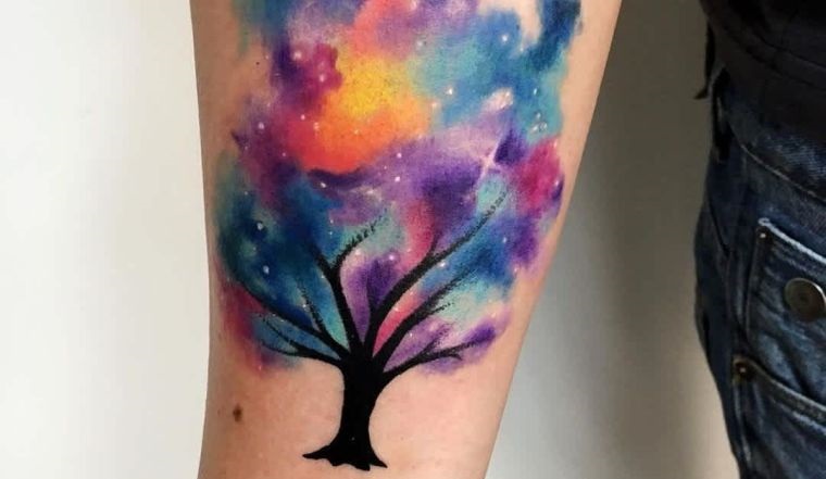 tatuajes de árboles de acuarela