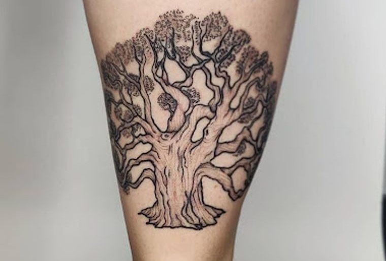 tatuajes de árboles de robles
